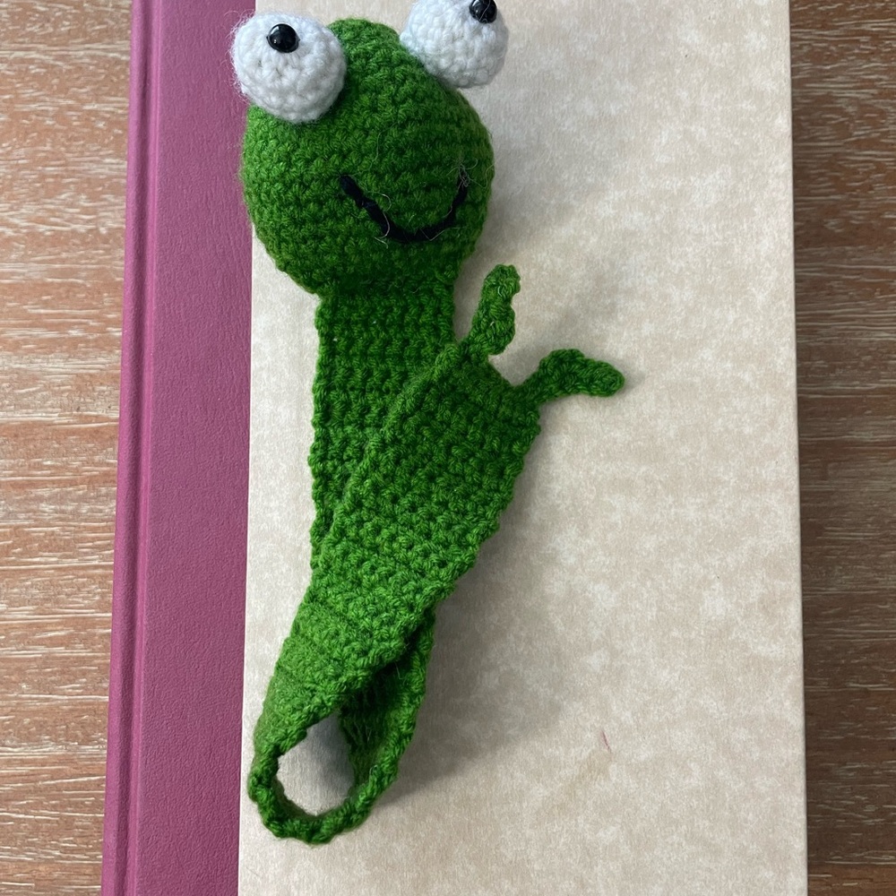 Handmade Green Crochet amigurumi Frog Bookmark